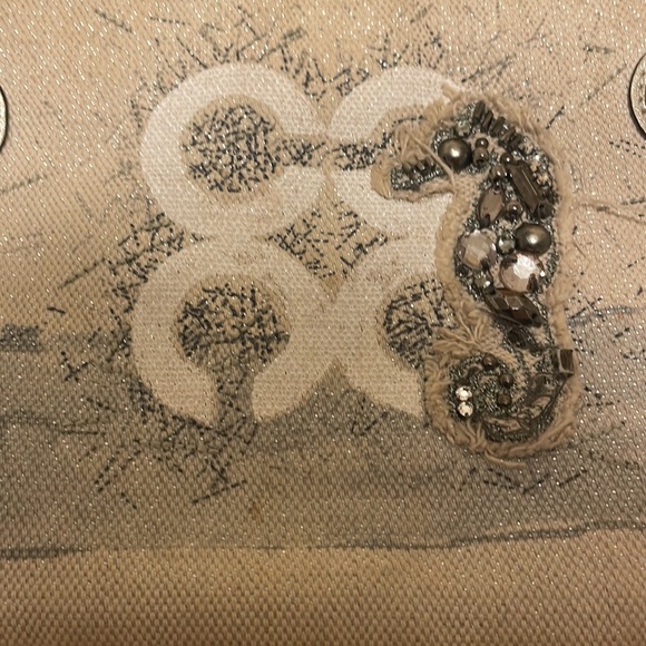 Small coach wristlet - Picture 2 of 4